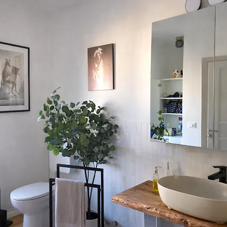 Cozy Countryside With Terrace Brezzo